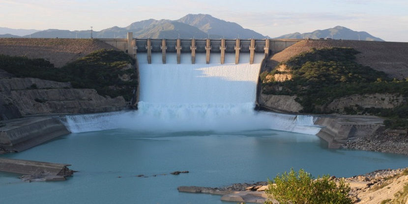 water running from dam door