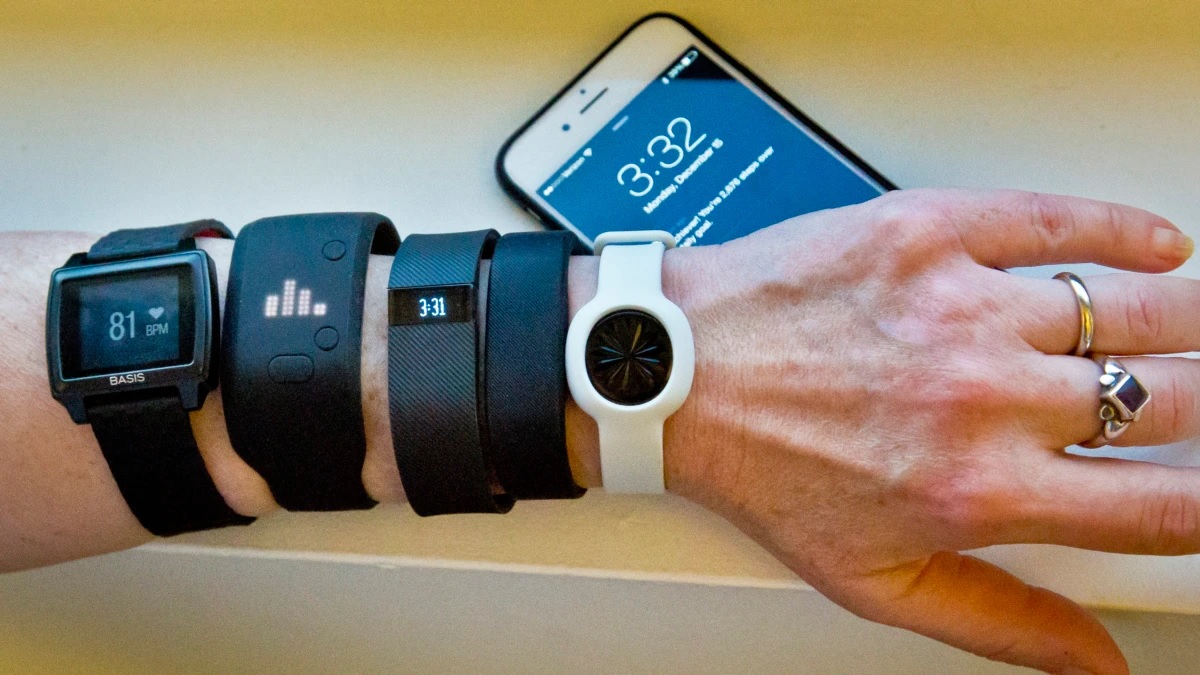 Do People Lose More Weight By Wearing Fitness Tracking Gadgets?