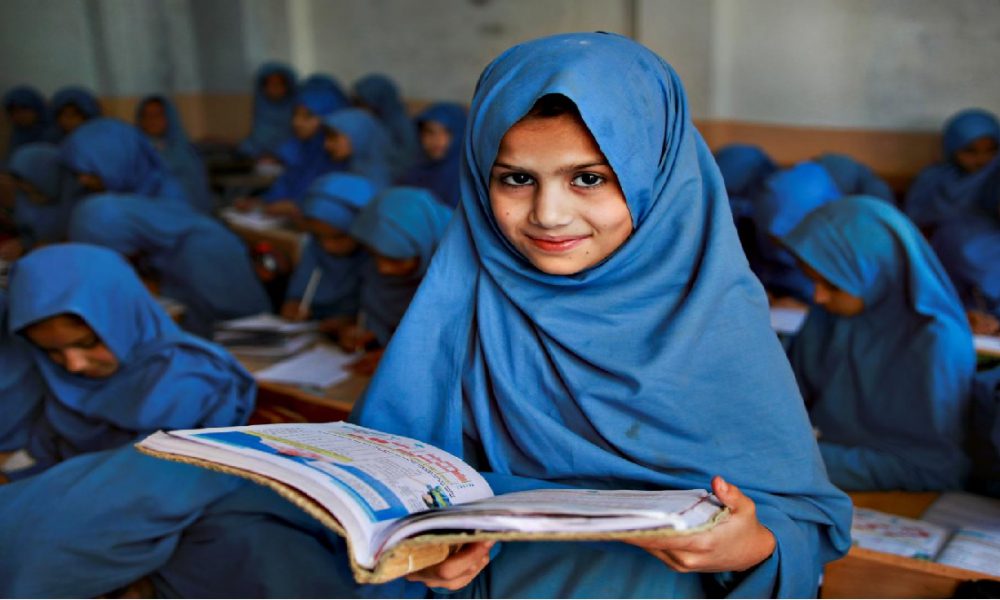 education in pakistan and education challenges