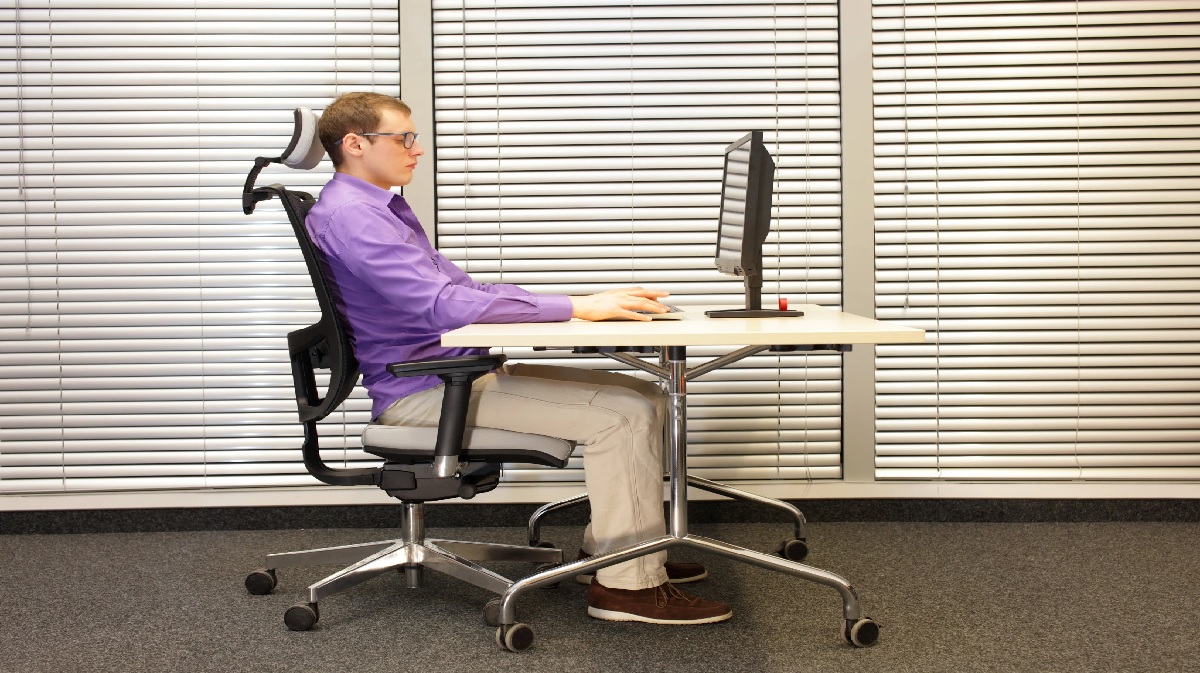 How To Manage And Reduce Stress On The Body Through Proper Posture And Ergonomics In The Workplace