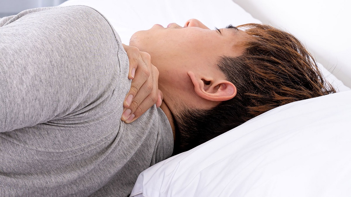 How Mattresses And Pillow Can Help To Reduce Back And Neck Pain 