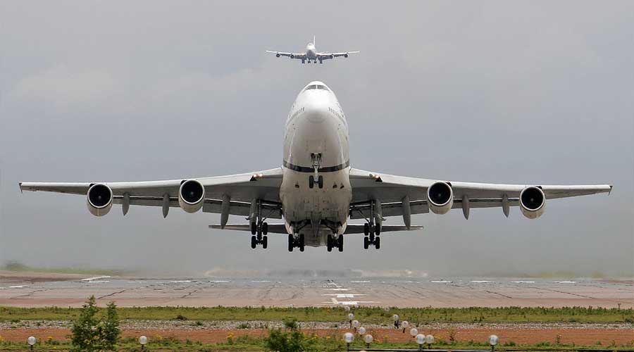 PIA Paris flight operations