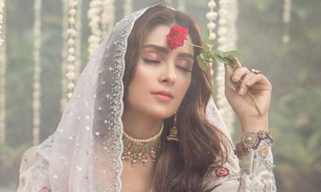 Ayeza Khan million Instagram