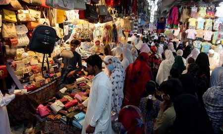 Pakistanis Online shopping