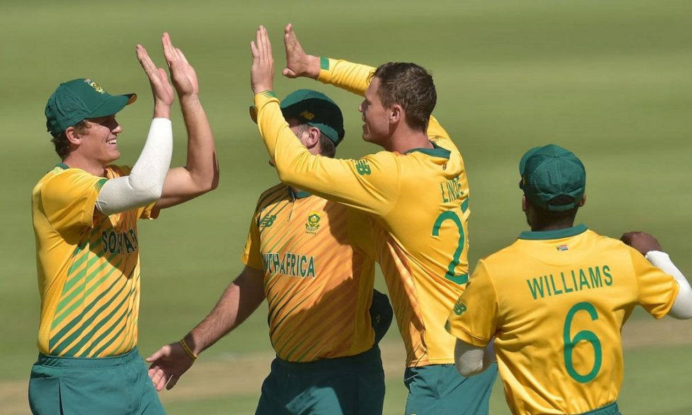 South Africa beats Pakistan