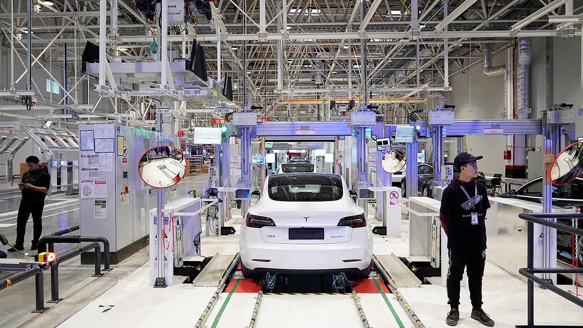 Tesla to recall