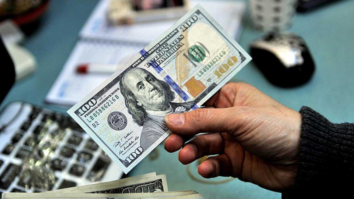 dollar rupee