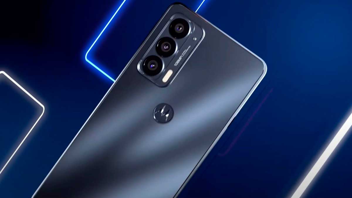 Moto Edge X30