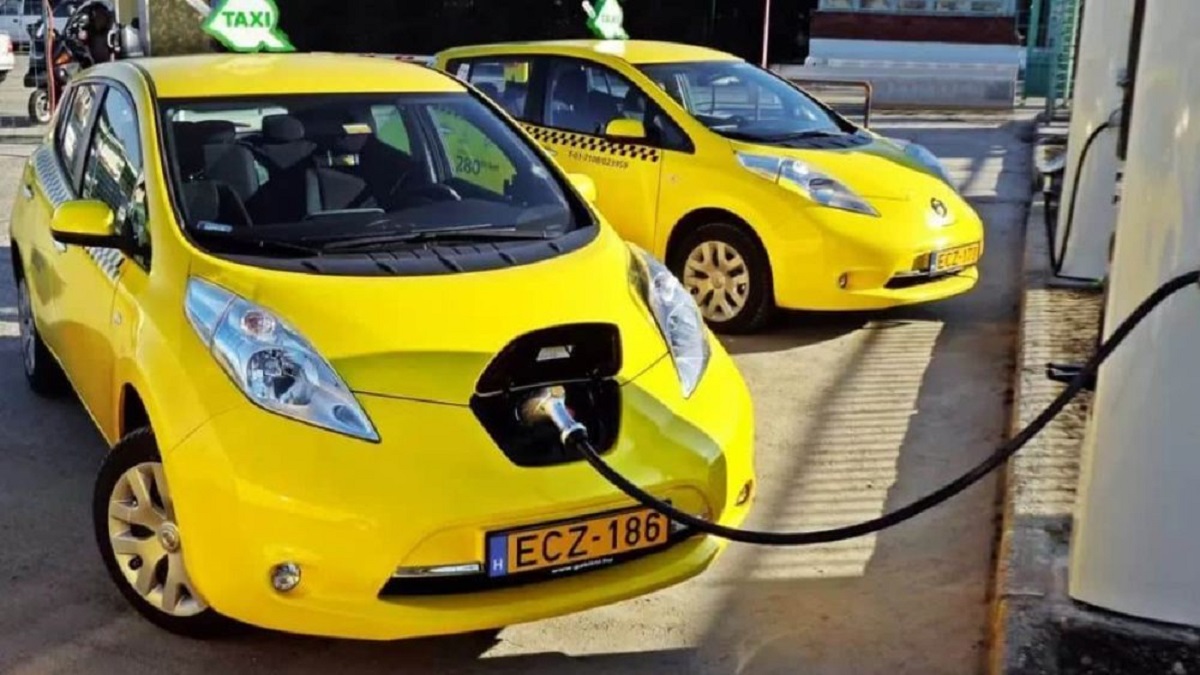 Karachi is getting electric taxi service