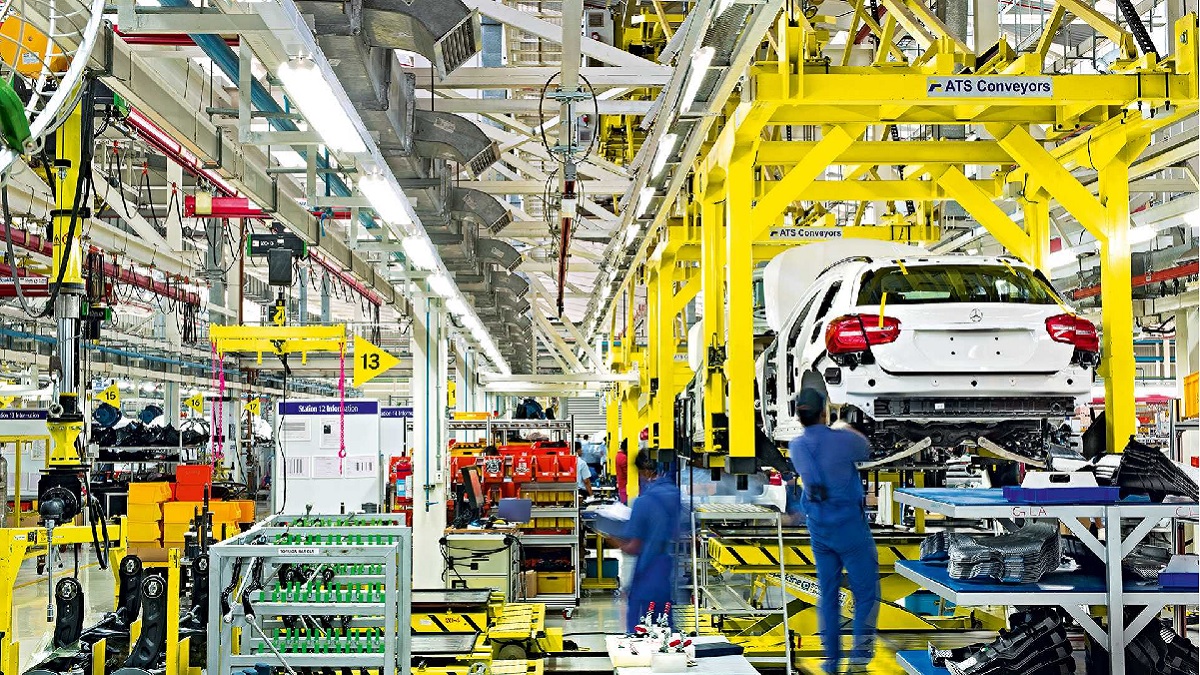 Large-scale manufacturing shrinks 7.75% in October