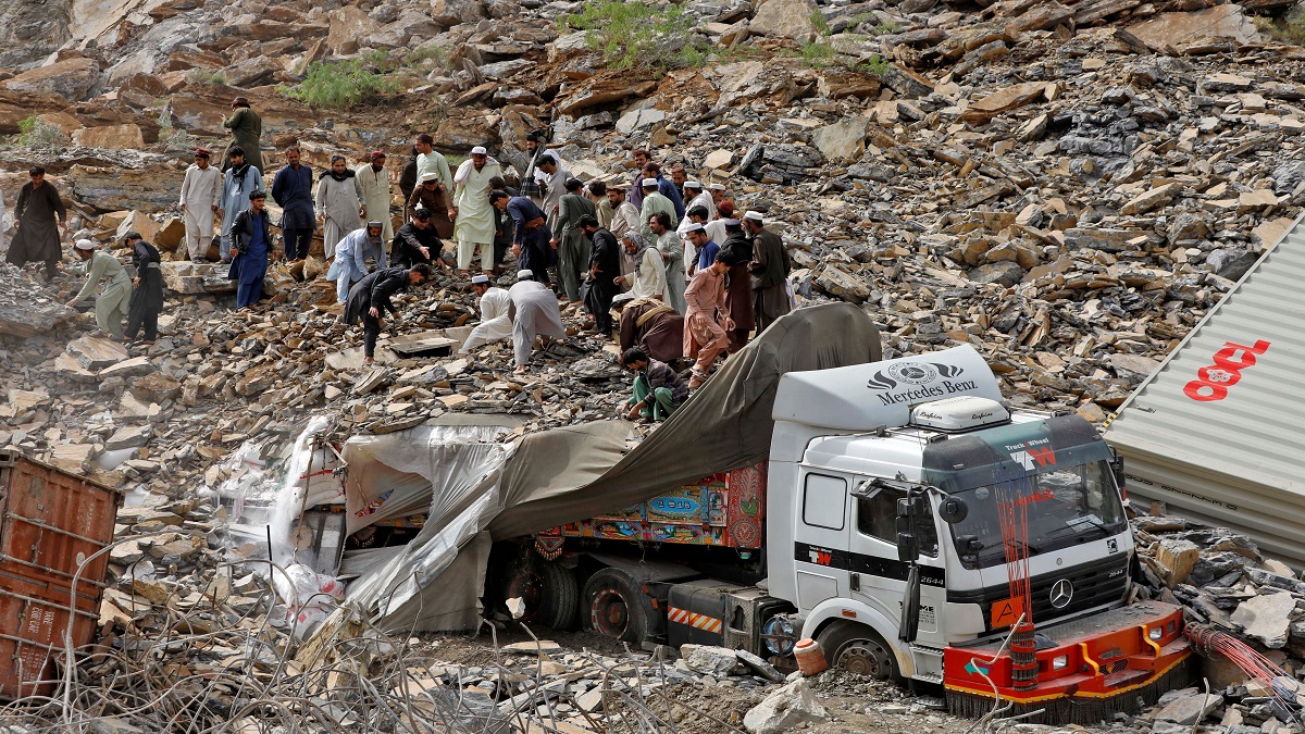 Huge Landslide Close To Torkham Border Burying Trucks, At Least 2 People Dead