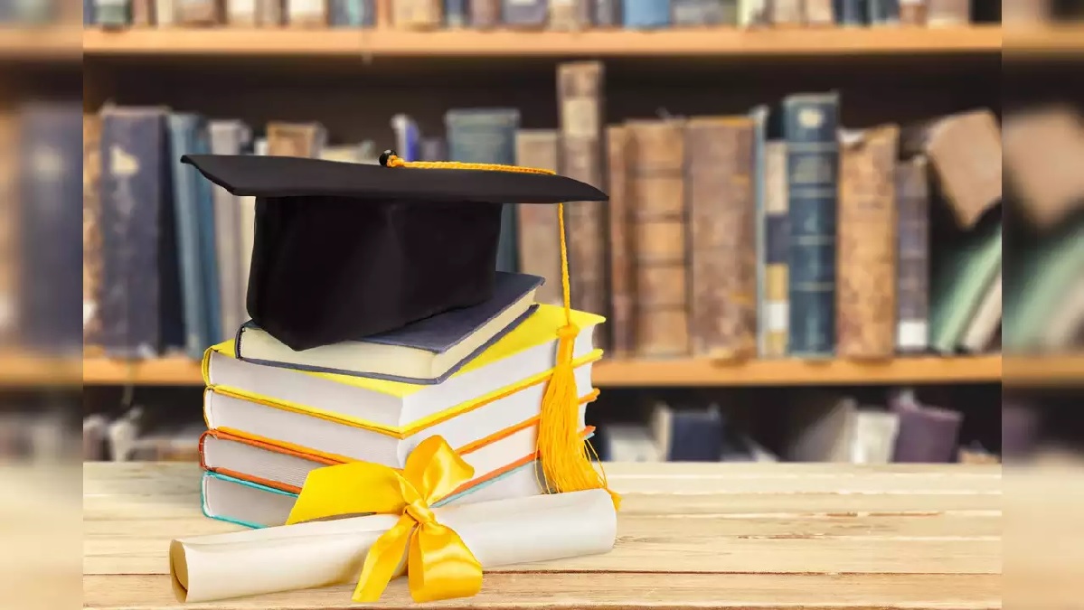 The Punjab Government Provides Minority Students with Merit Scholarships