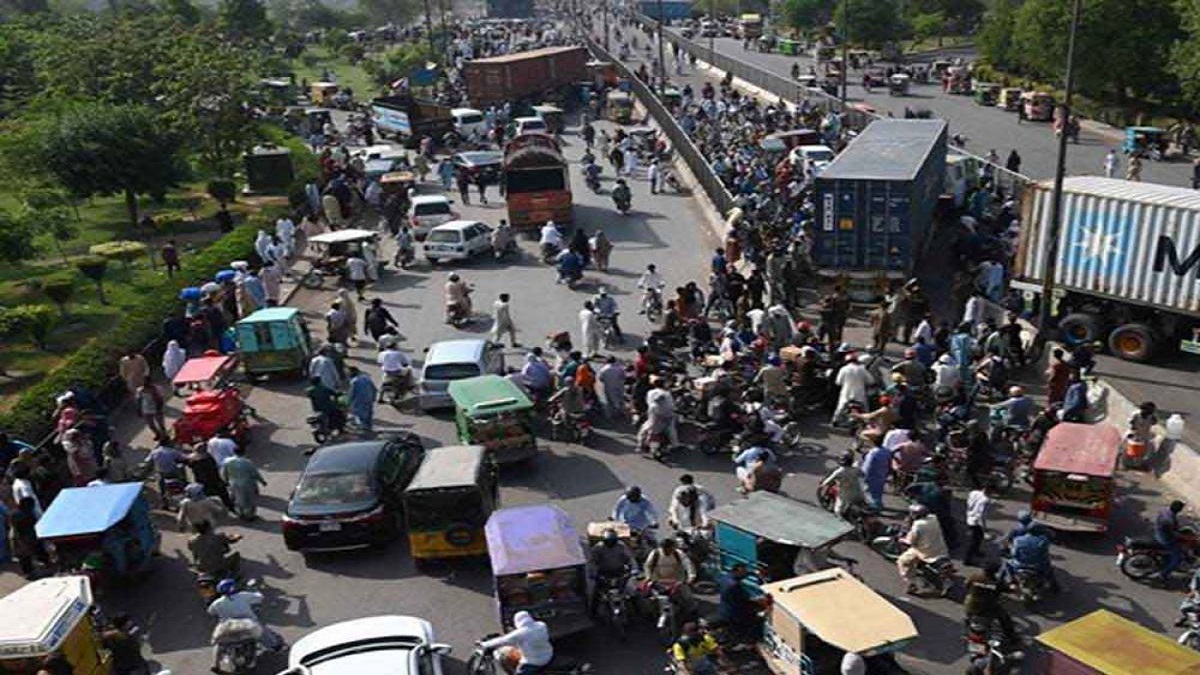 Rawalpindi Authorities Initiate Operation to Curb Traffic Obstruction