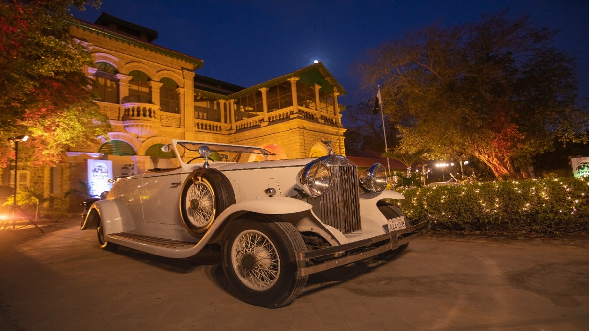 Karachi Celebrates 1st Anniversary of Pakistan's First Online Antique Cars Museum with Grand Parade