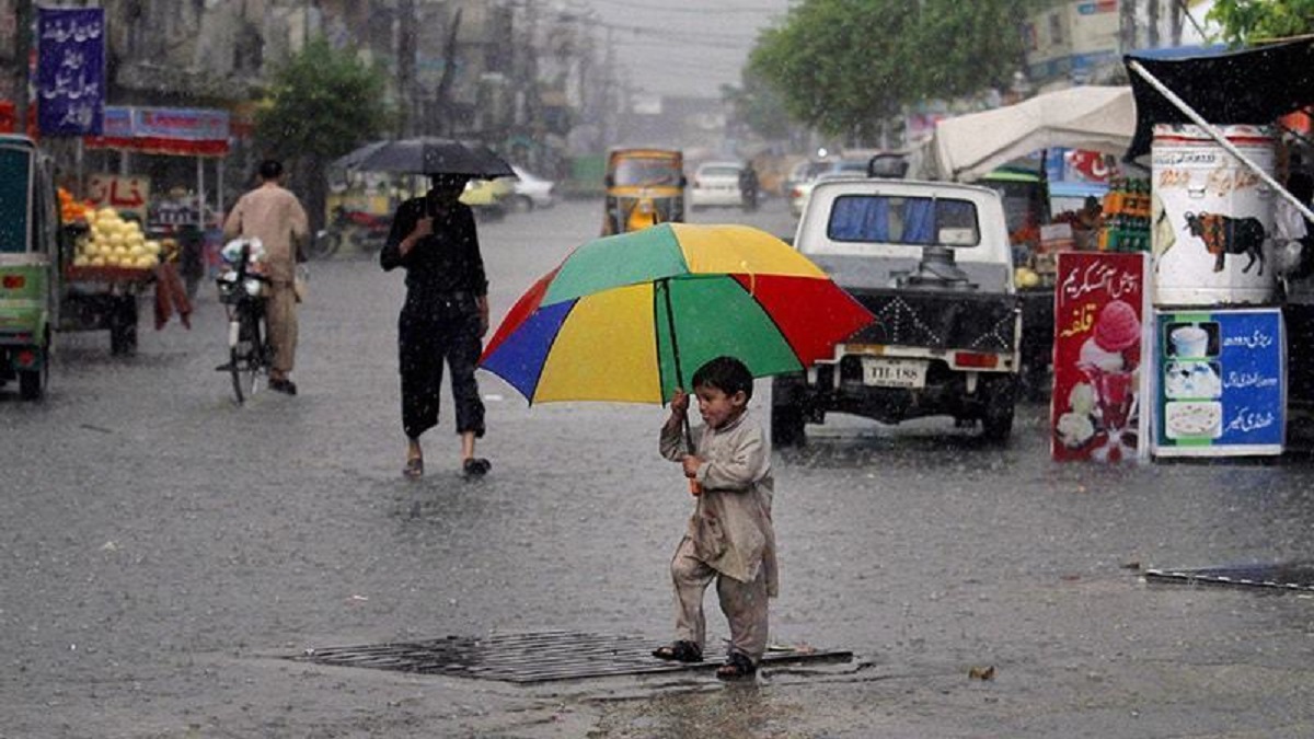 https://www.aboutpakistan.com/news/cyclone-biperjoy-alert-prompts-postponement-of-exams-in-karachi/